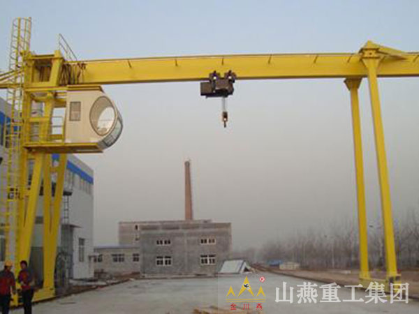 龍門(mén)起重機(jī)有哪些類(lèi)型？主要用途和特征是什么？